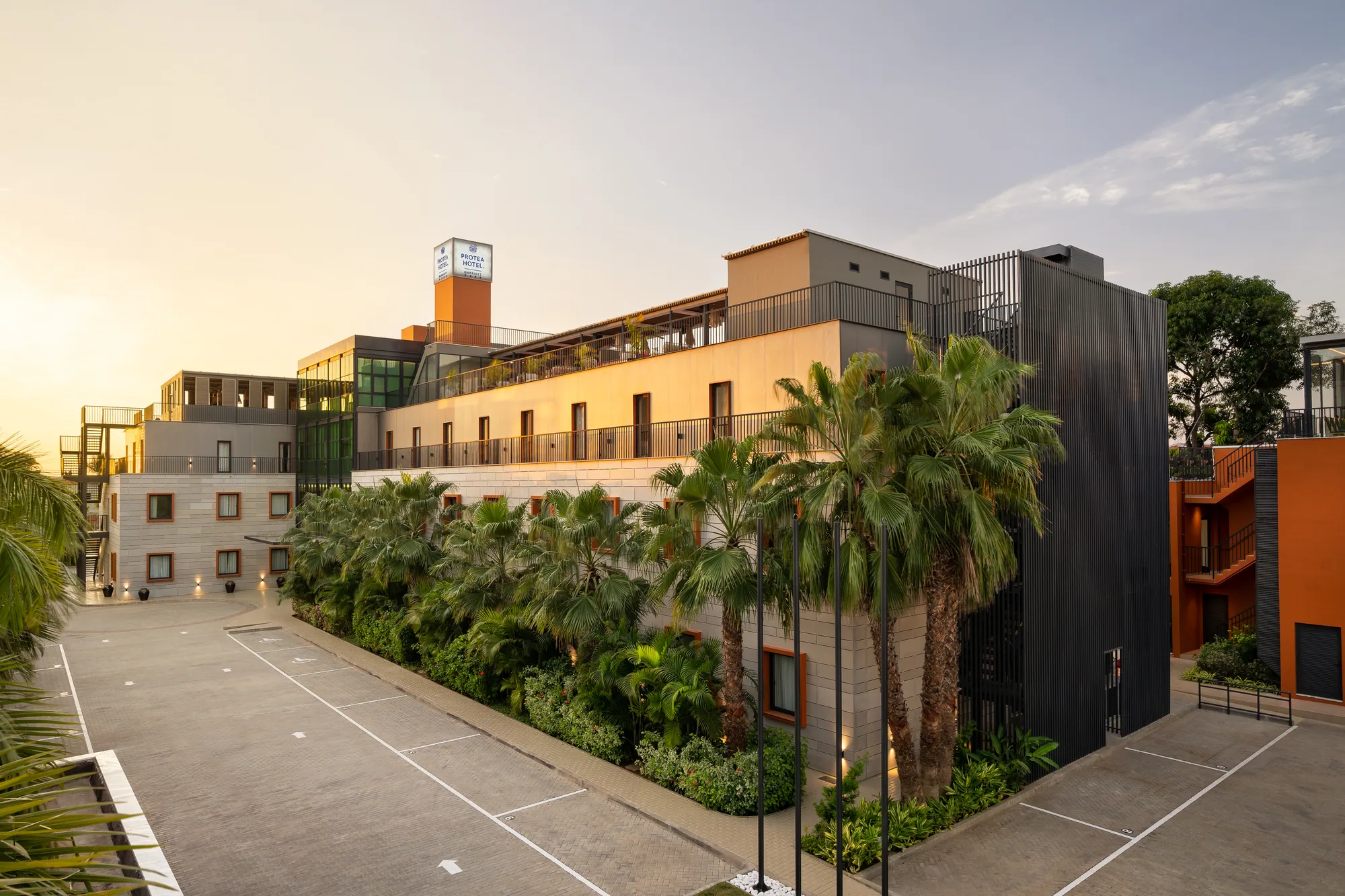 Hotel Protea Marriott Luanda concluído